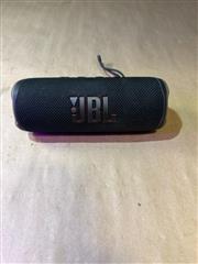 BLACK JBL FLIP 6 BLUETOOTH SPEAKER
